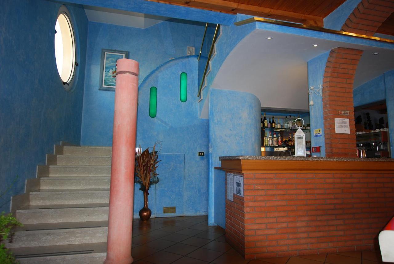 Hotel Cesari Rimini Kültér fotó
