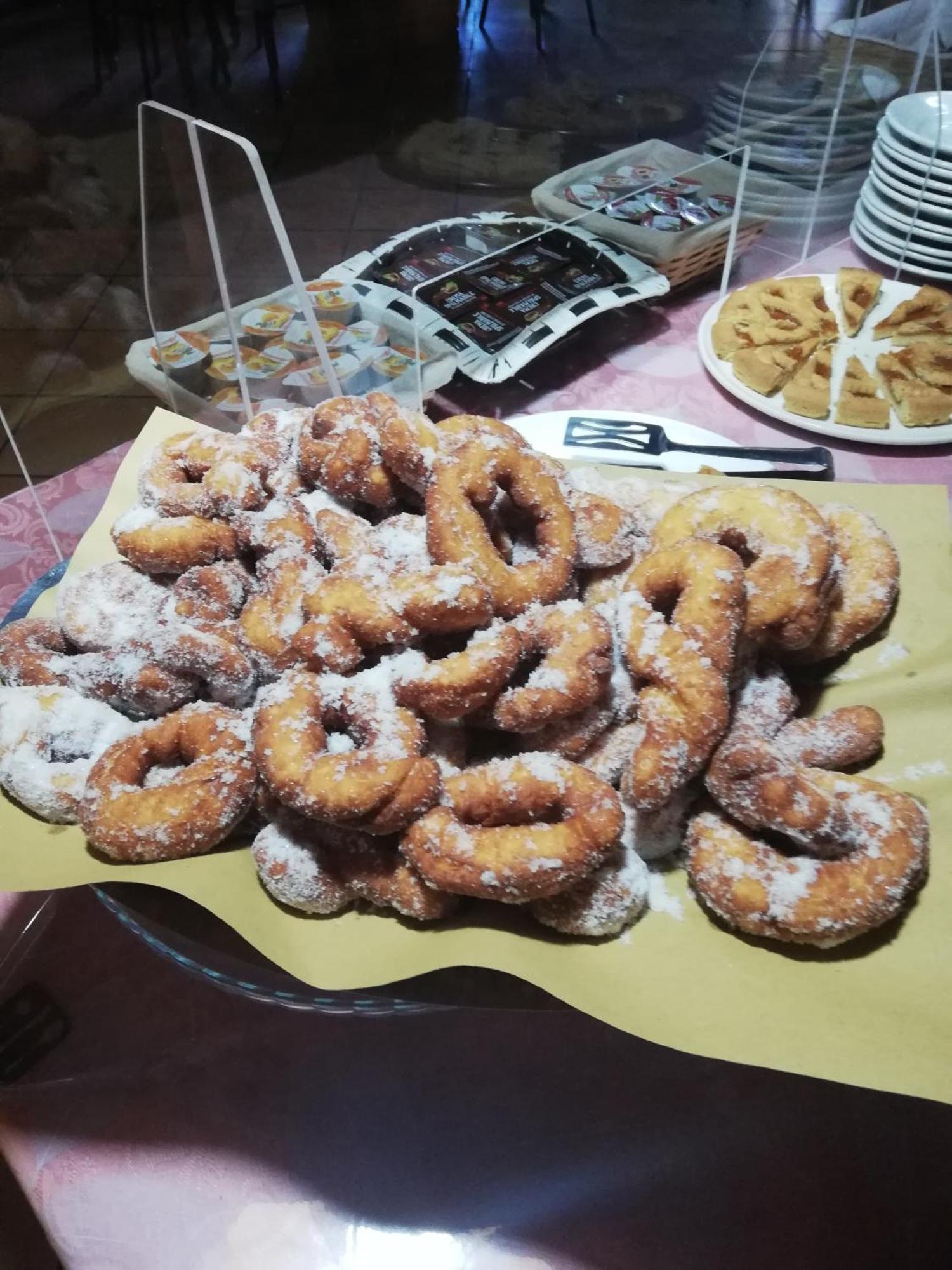 Hotel Cesari Rimini Kültér fotó